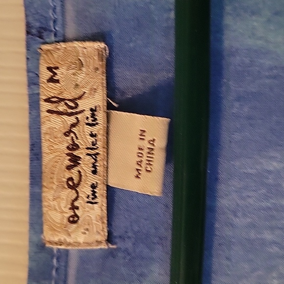 Ladies' medium tunic - Picture 2 of 8